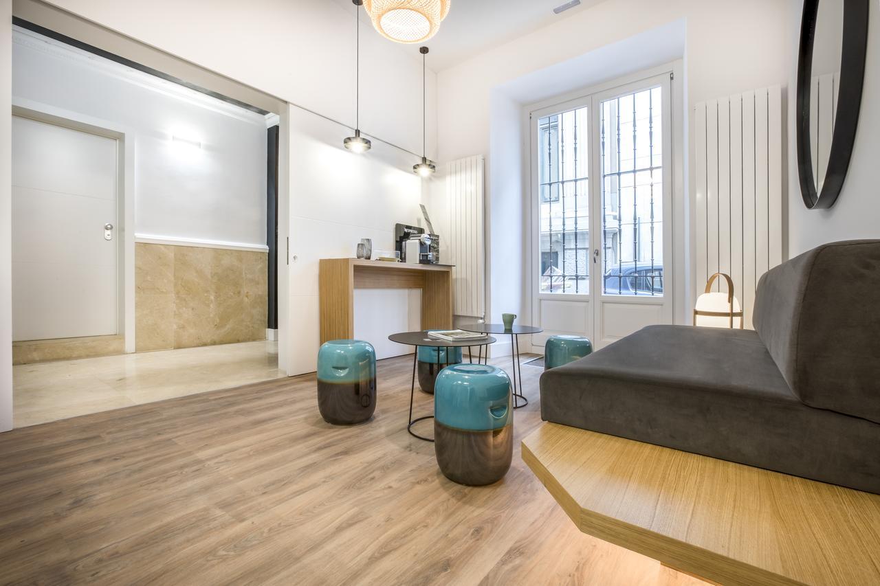 Slow Suites Bellas Artes Madrid Eksteriør billede